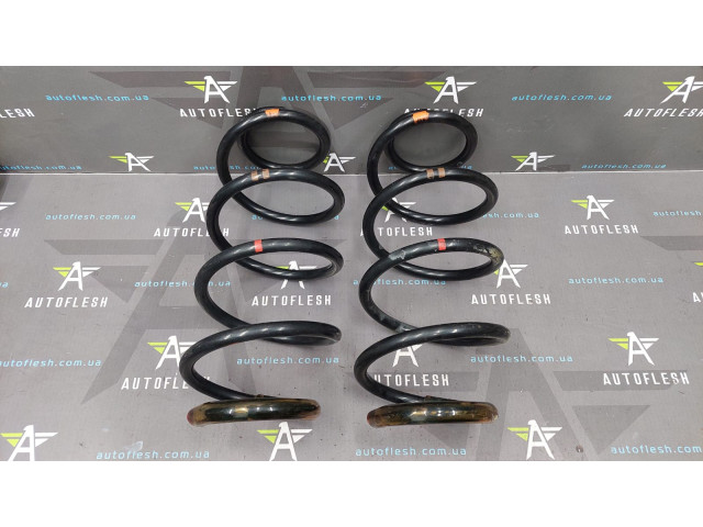 Пружина передня A6393211904 Mercedes Viano Vito W639 бу